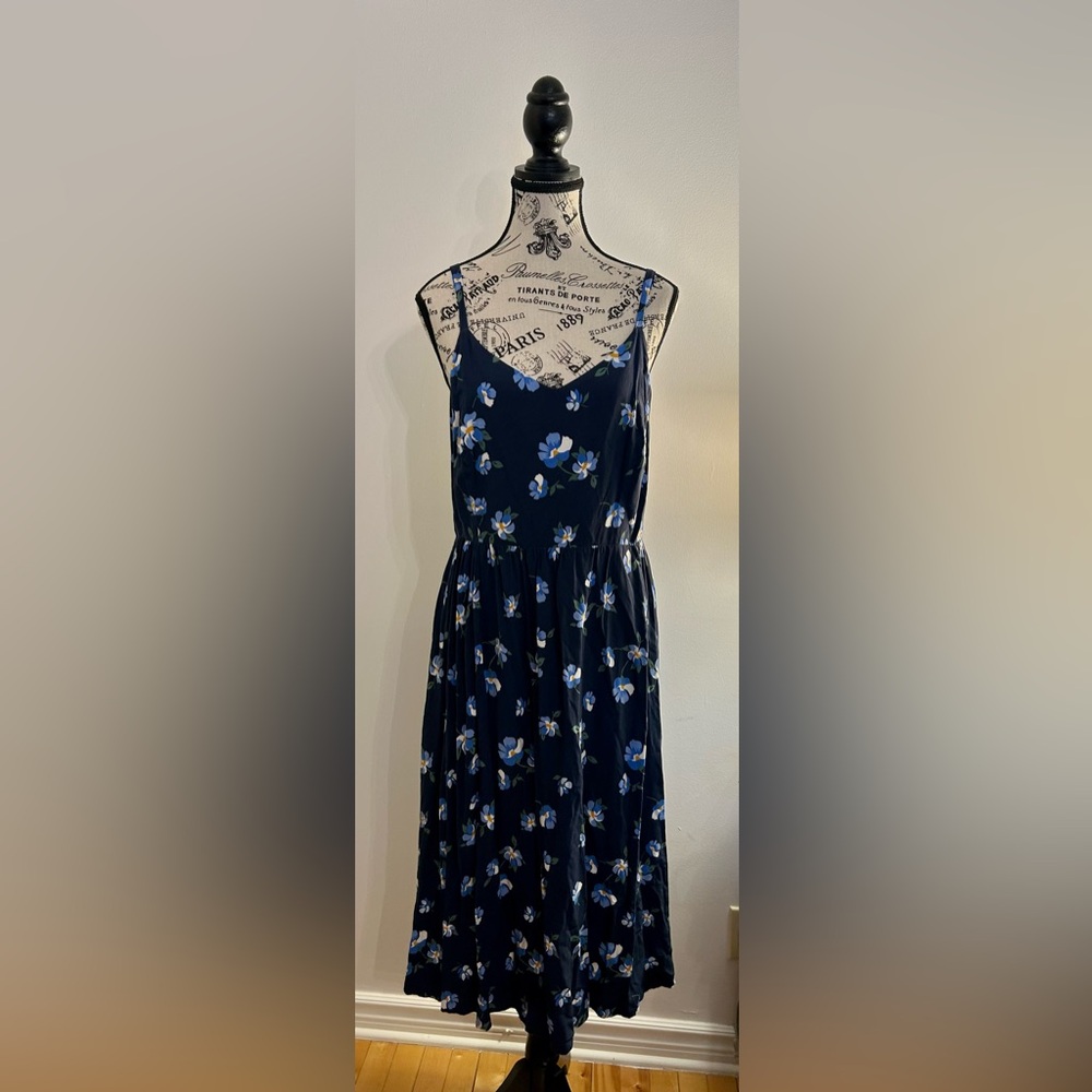Old Navy Blue Sleeveless Sundress Scoop Neck Casual